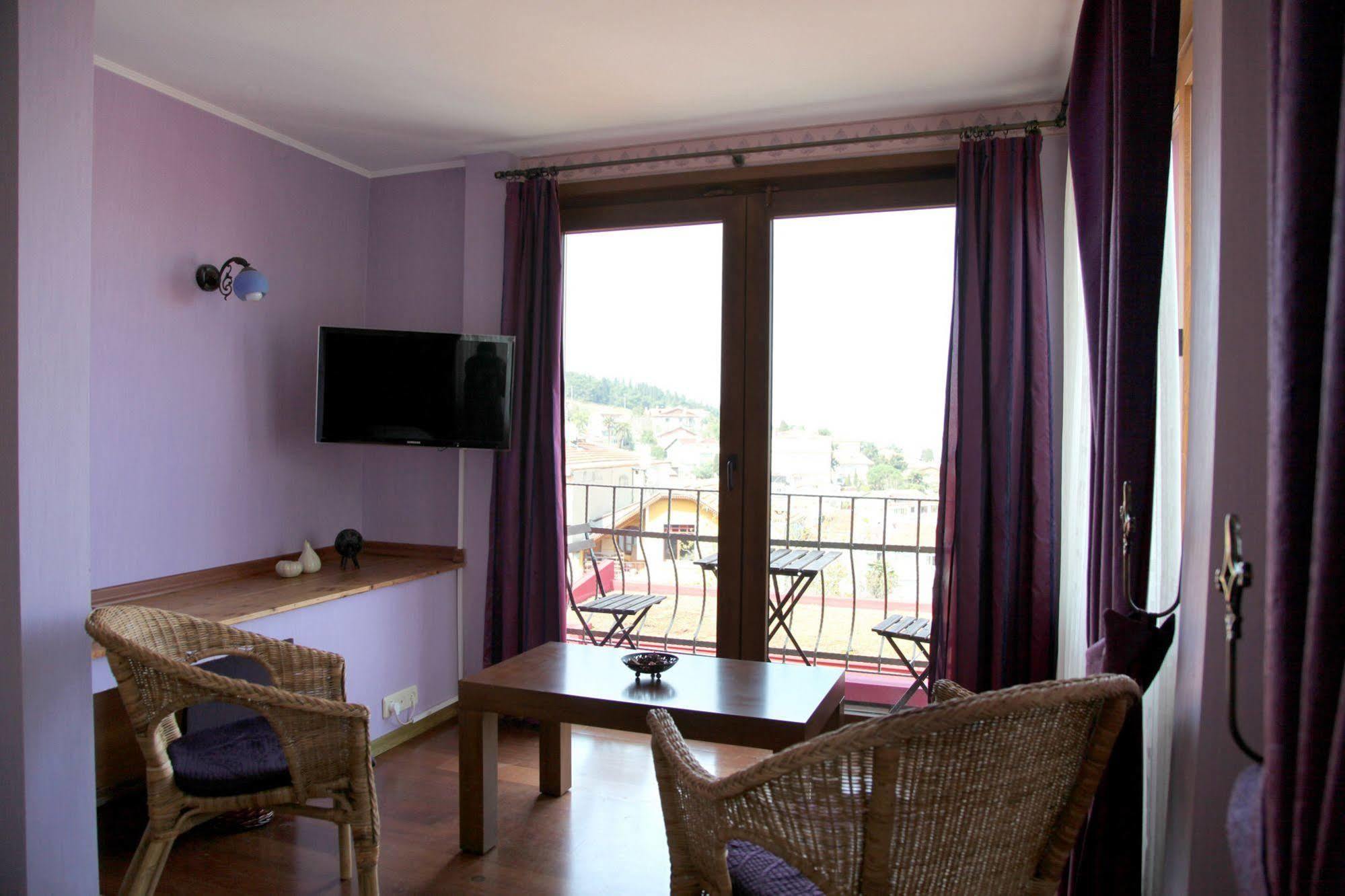 L'Isola Guesthouse (Adults Only) Heybeliada Exterior photo